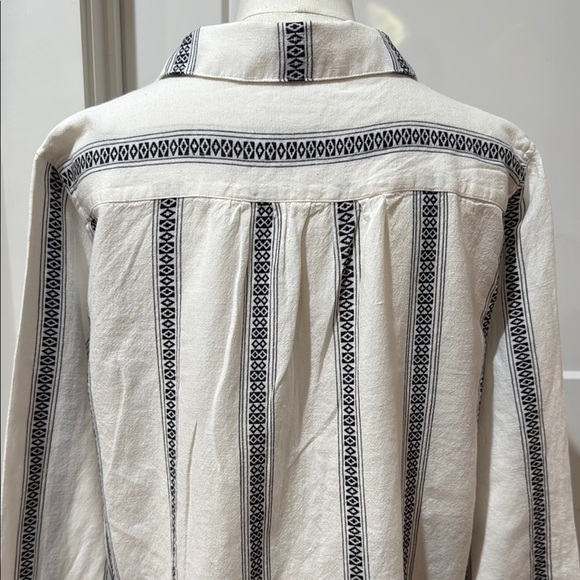 Dylan Clothing Maya Tunic Size L White and Gray Striped Swim Cover-Up - Picture 7 of 14